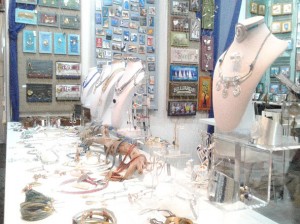 ΠΑΡΟΥΣΙΕΣ 2016     